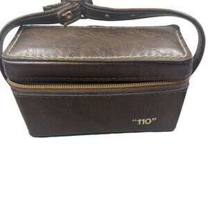 camera case vintage branded” 110 “ zipper and divided compartments, adjustable